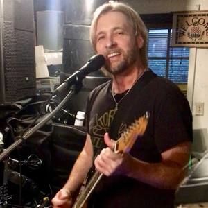 Meet your Posher, Shad